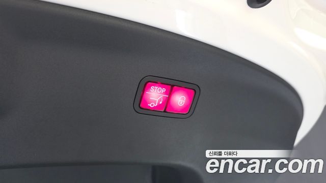 Mercedes-Benz AMG GT 2020 — photo 33
