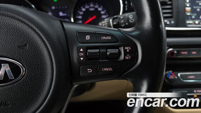 Kia Canival 2017 — photo 14