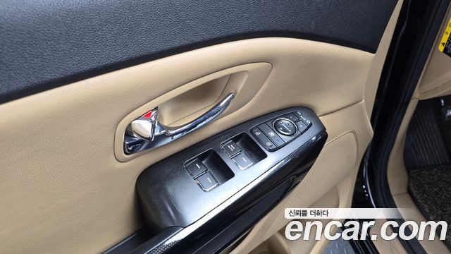 Kia Canival 2017 — photo 20