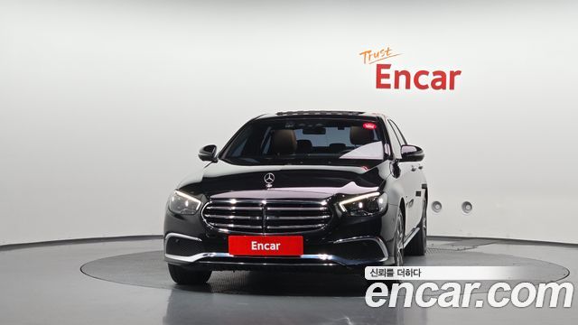 Mercedes-Benz E-Class 2021 — photo 3
