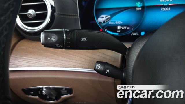 Mercedes-Benz E-Class 2021 — photo 24
