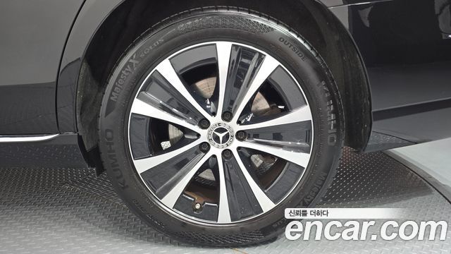 Mercedes-Benz E-Class 2021 — photo 7