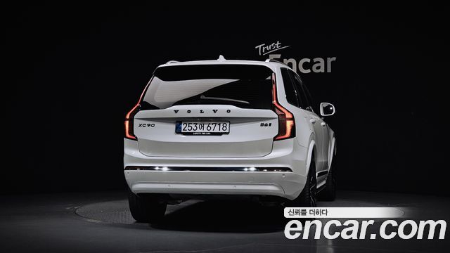 Volvo XC90 2026 — photo 4