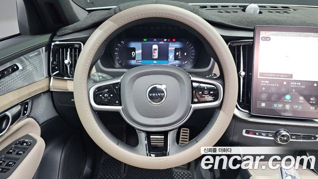 Volvo XC90 2026 — photo 18