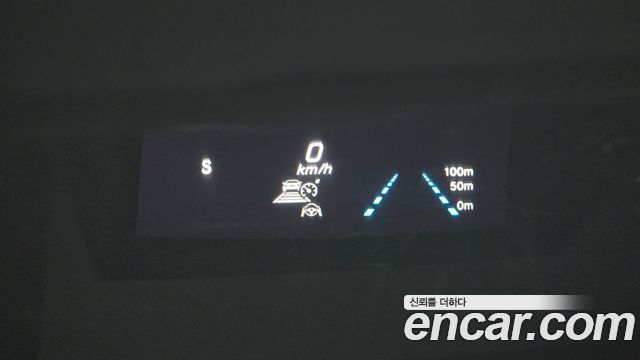 Mercedes-Benz E-Class 2021 — photo 31