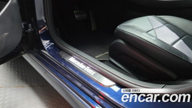 Mercedes-Benz E-Class 2021 — photo 33