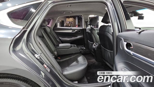 Hyundai Grandeur 2018 — photo 18
