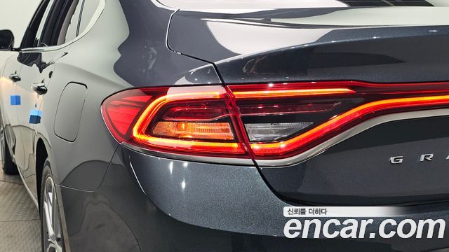 Hyundai Grandeur 2018 — photo 9