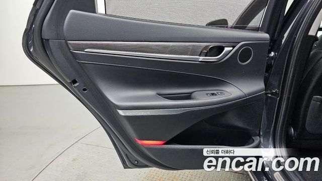 Hyundai Grandeur 2018 — photo 15