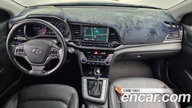 Hyundai AVANTE 2016 — photo 7