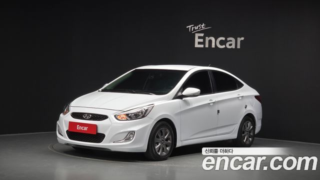 Hyundai Accent 2018 — photo 1