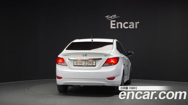 Hyundai Accent 2018 — photo 4