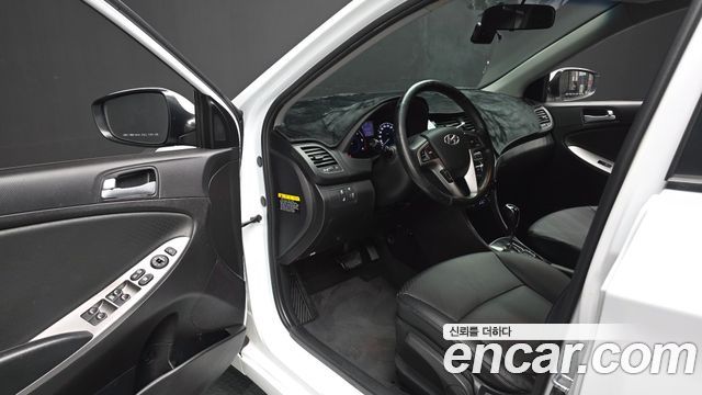 Hyundai Accent 2018 — photo 10