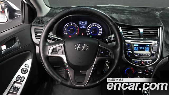 Hyundai Accent 2018 — photo 14