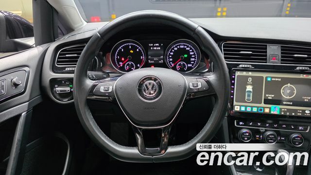 Volkswagen Golf 2015 — photo 19