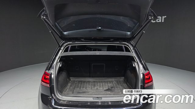 Volkswagen Golf 2015 — photo 26
