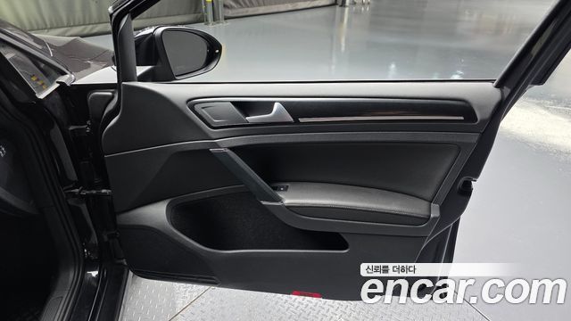Volkswagen Golf 2015 — photo 15