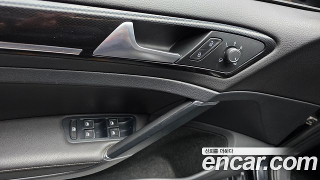 Volkswagen Golf 2015 — photo 29