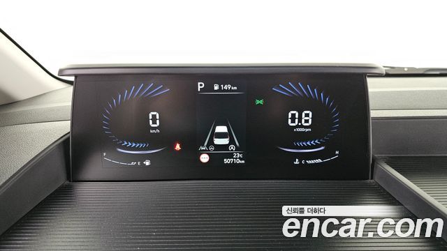 Hyundai Staria 2022 — photo 8