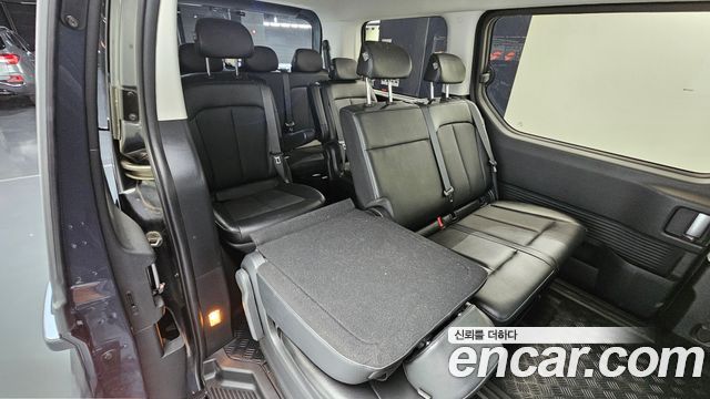 Hyundai Staria 2022 — photo 12