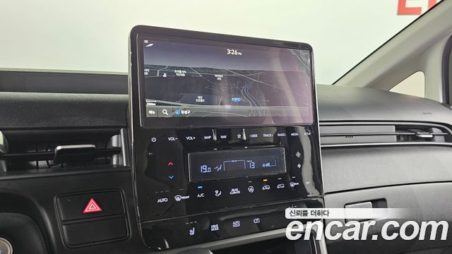 Hyundai Staria 2022 — photo 13