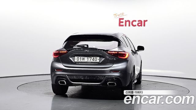 Infiniti Q30 2017 — photo 4