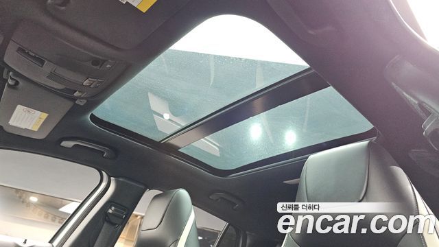 Infiniti Q30 2017 — photo 17