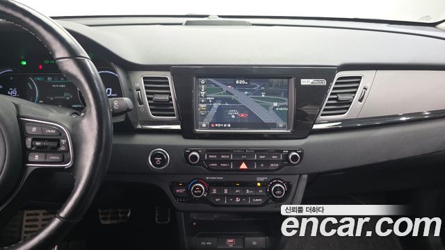 Kia Niro 2019 — photo 20