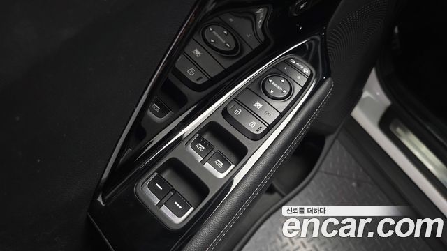 Kia Niro 2019 — photo 28