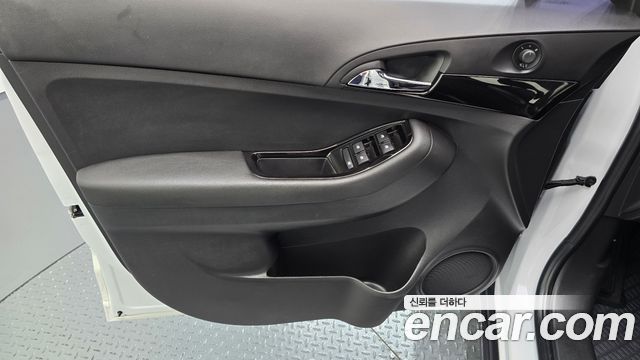 Chevrolet Korea Orlando 2016 — photo 14