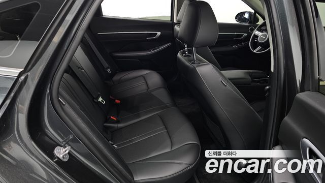 Hyundai Sonata 2025 — photo 17