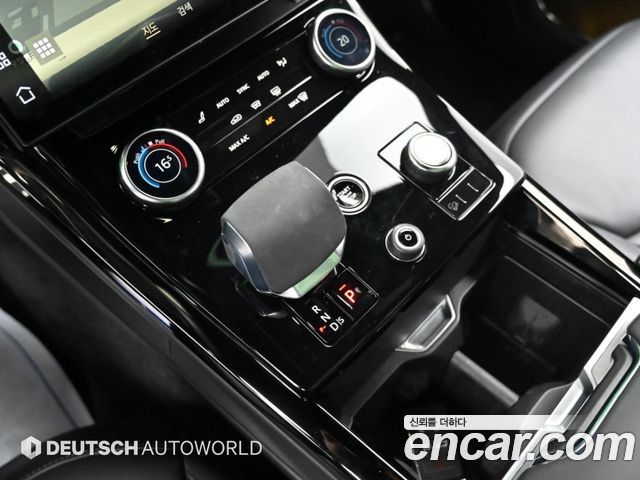 Land Rover Range Rover Sport 2023 — photo 9