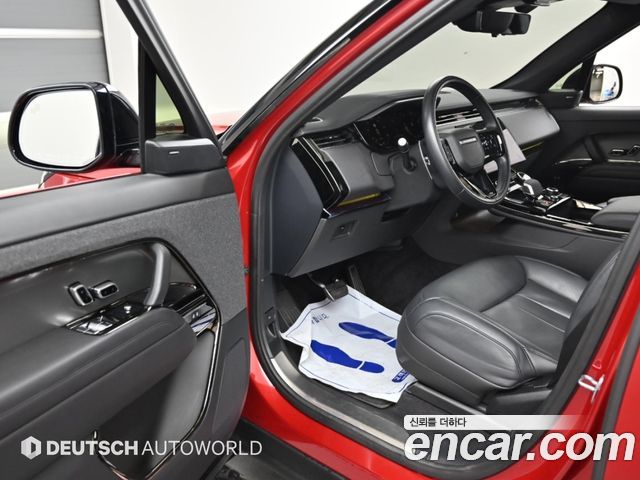 Land Rover Range Rover Sport 2023 — photo 11