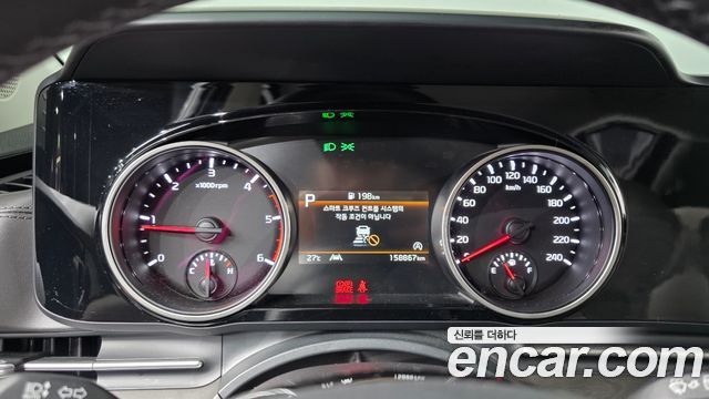 Kia Canival 2023 — photo 8