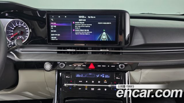 Kia Canival 2023 — photo 14