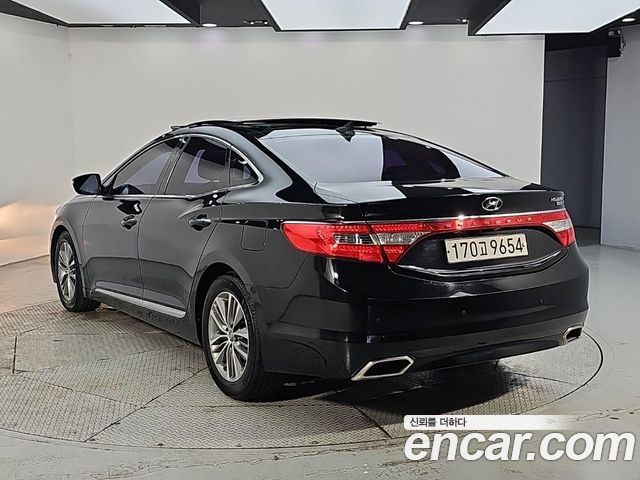 Hyundai Grandeur 2015 — photo 3