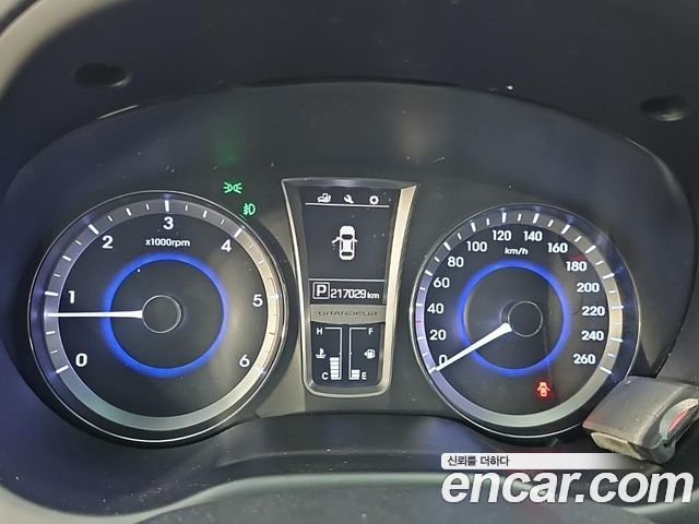 Hyundai Grandeur 2015 — photo 7