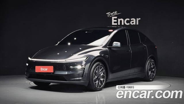 Tesla Model Y 2026 — photo 1