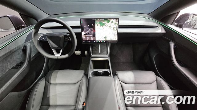 Tesla Model Y 2026 — photo 10