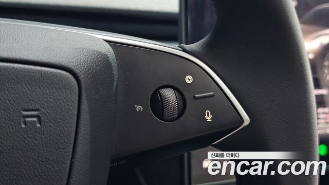 Tesla Model Y 2026 — photo 23