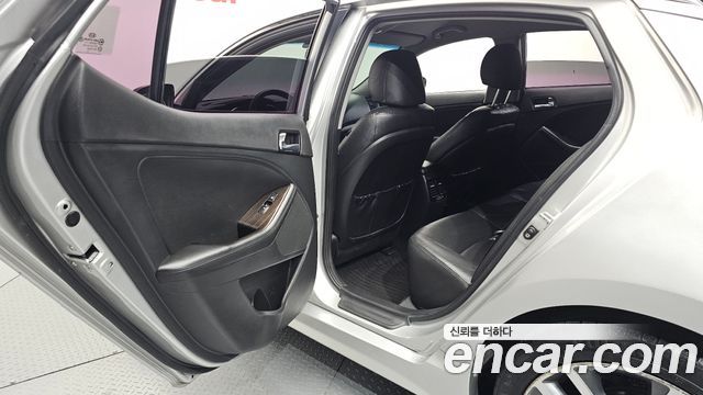 Kia K5 2014 — photo 12