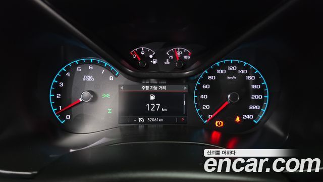 Chevrolet Korea Colorado 2022 — photo 11