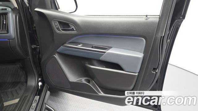 Chevrolet Korea Colorado 2022 — photo 14