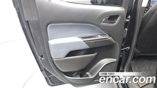 Chevrolet Korea Colorado 2022 — photo 15