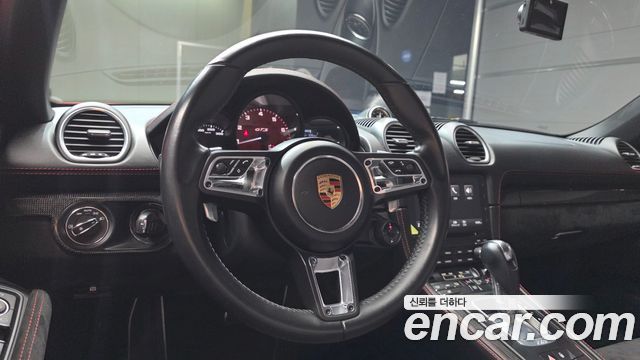 Porsche 718 2018 — photo 18