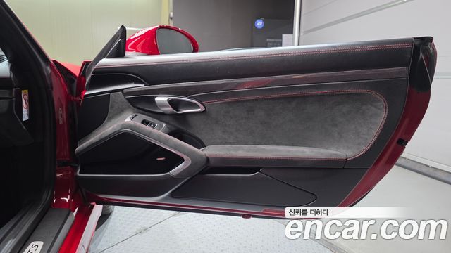 Porsche 718 2018 — photo 14