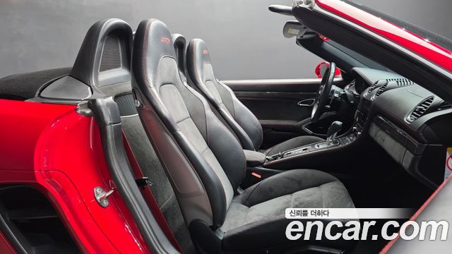 Porsche 718 2018 — photo 16