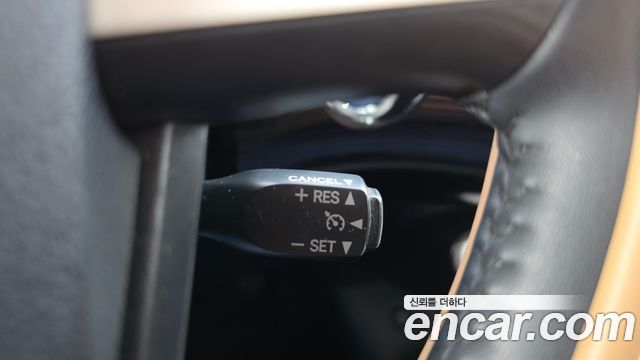 Toyota Prius 2018 — photo 12