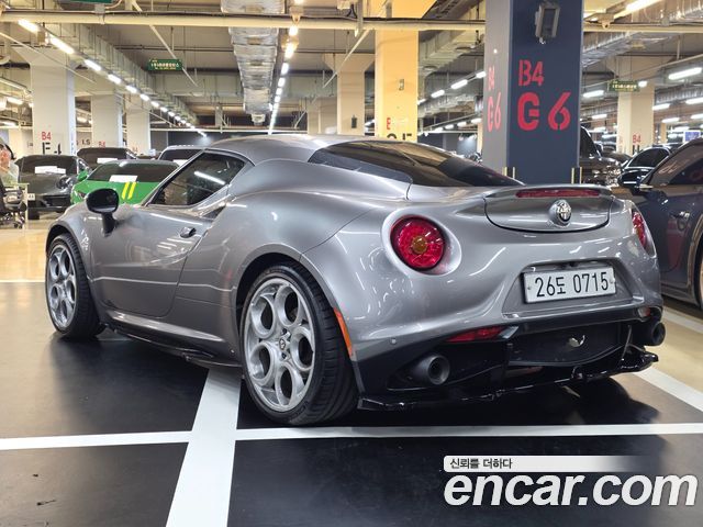 Alfa Romeo 4C 2016 — photo 3