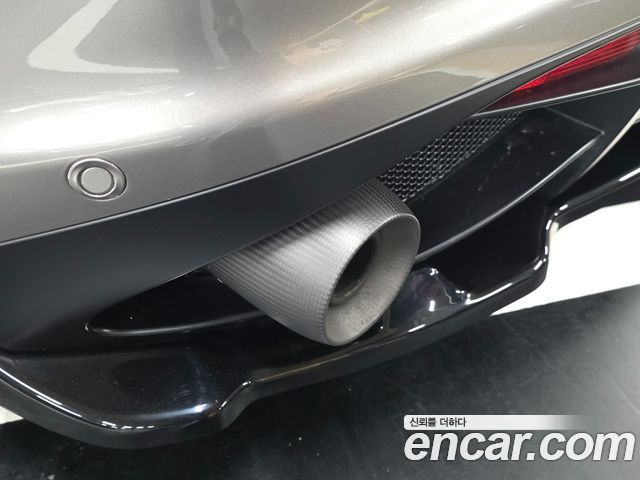 Alfa Romeo 4C 2016 — photo 19